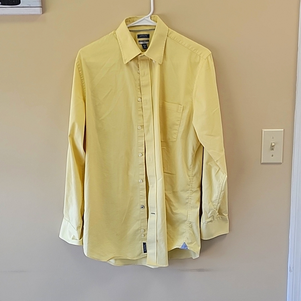 Crown & ivy medium yellow dress shirt